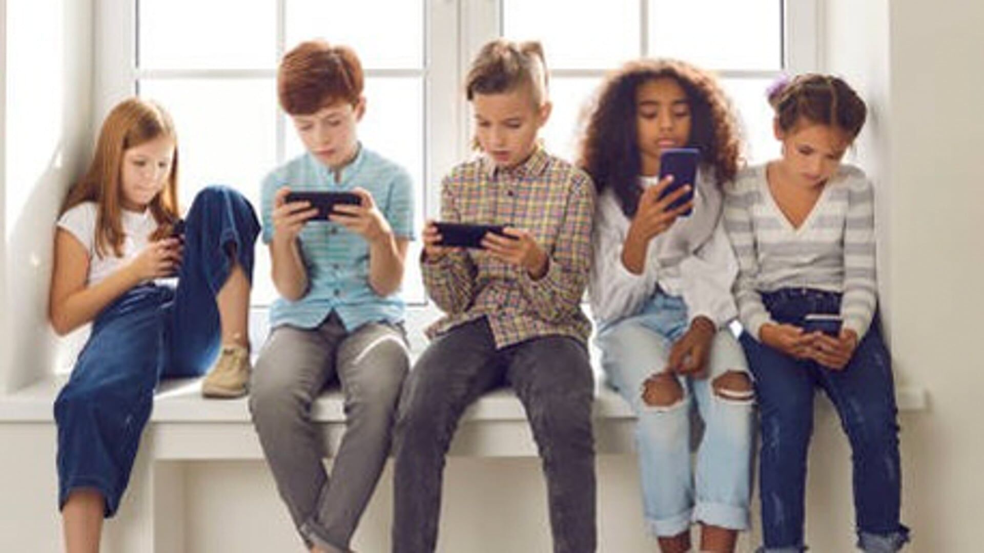 Giving Kids Phones Too Young Tied To Poor Mental Wellbeing